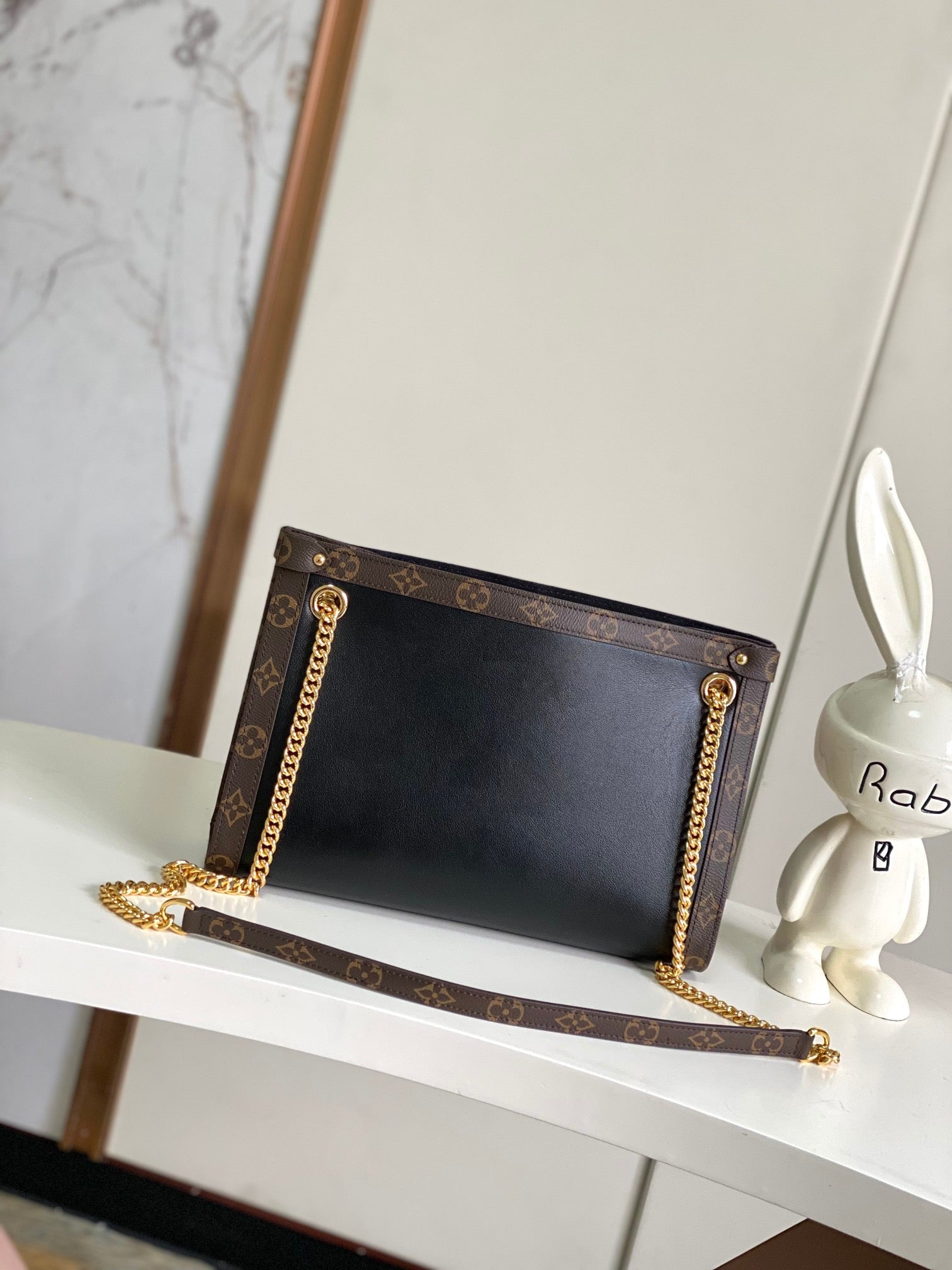 LOUIS VUITTON- LV bag