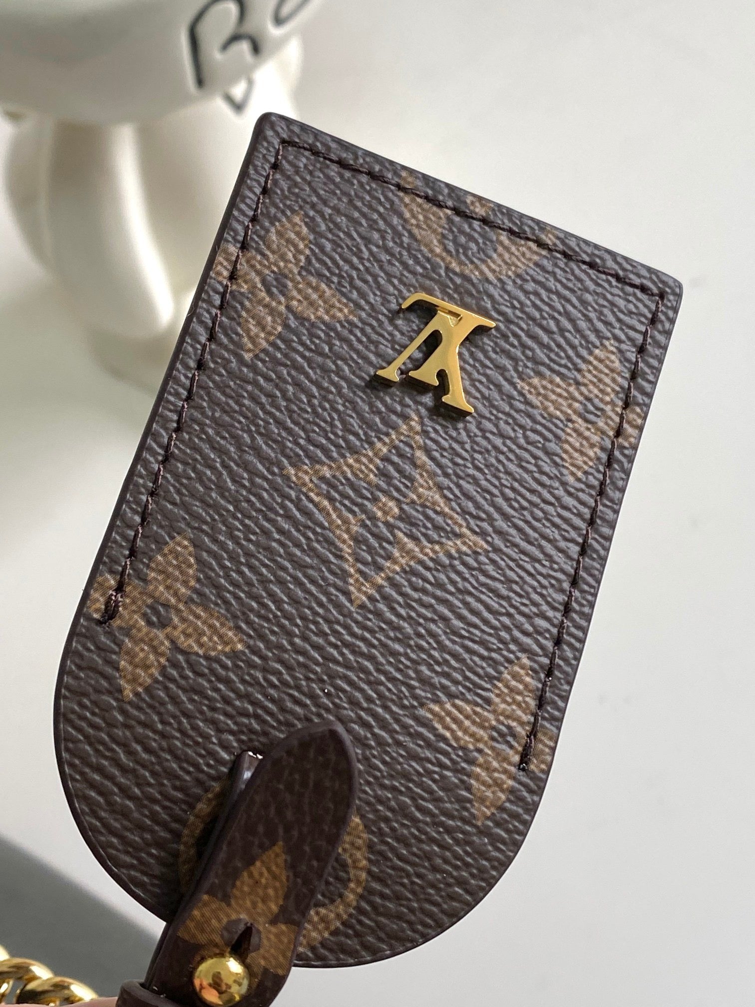 LOUIS VUITTON- LV bag
