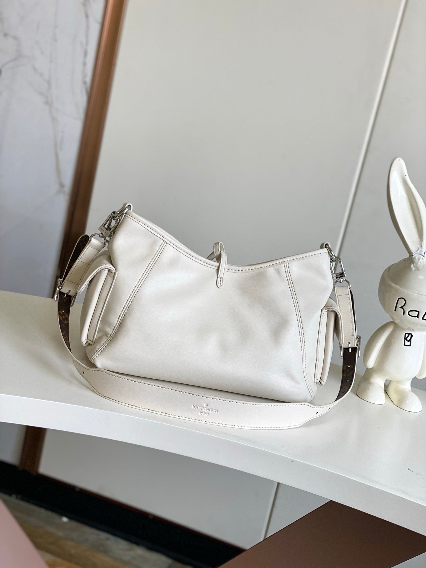 LOUIS VUITTON- LV bag