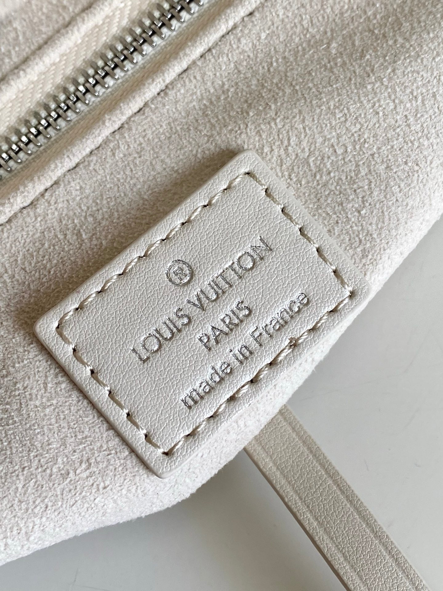 LOUIS VUITTON- LV bag