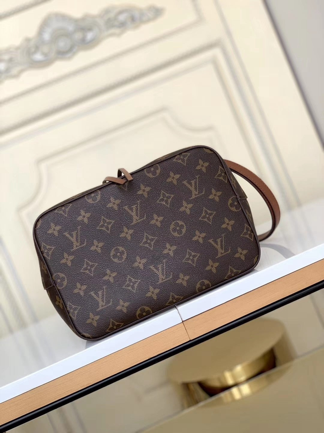 LOUIS VUITTON- LV bag