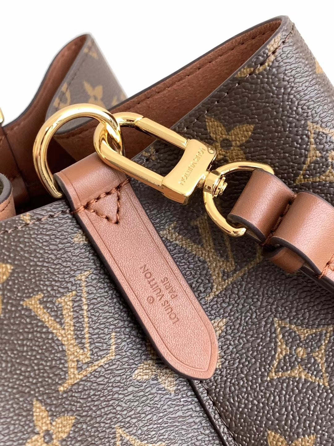 LOUIS VUITTON- LV bag