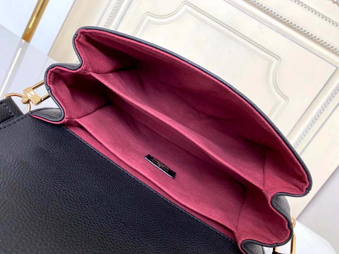 LOUIS VUITTON- LV bag