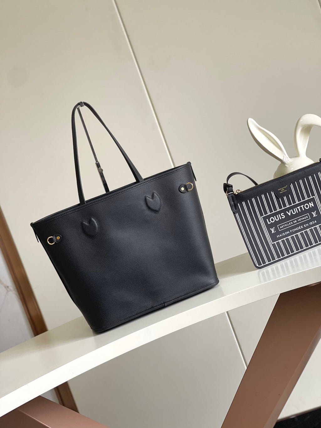 LOUIS VUITTON- LV bag