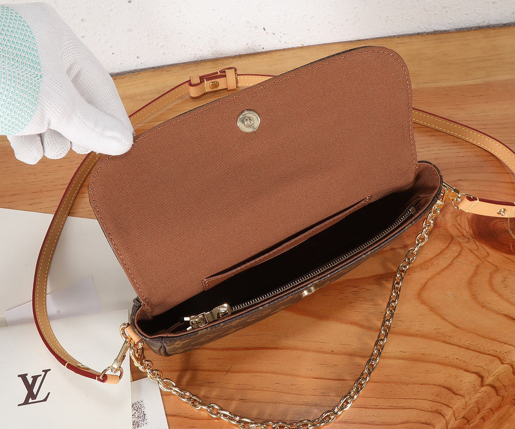 LOUIS VUITTON- LV bag