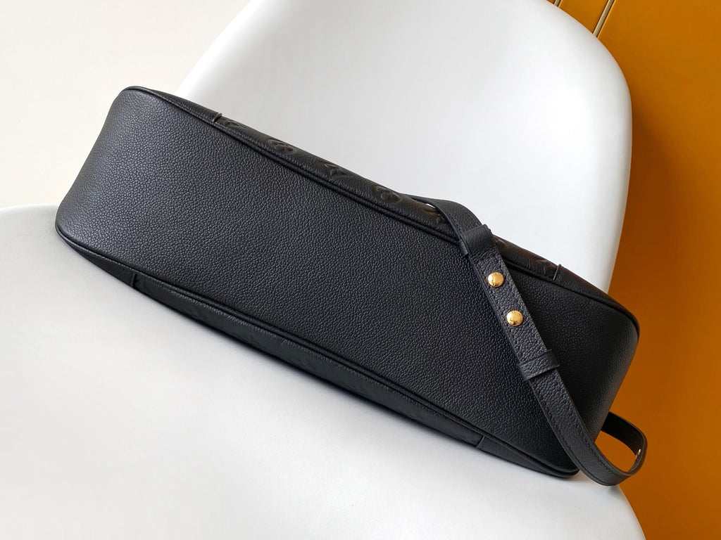 LOUIS VUITTON- LV bag