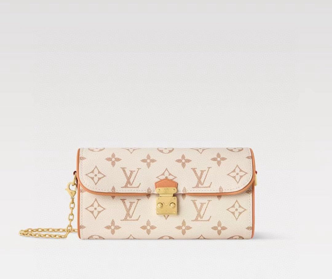 LOUIS VUITTON- LV bag