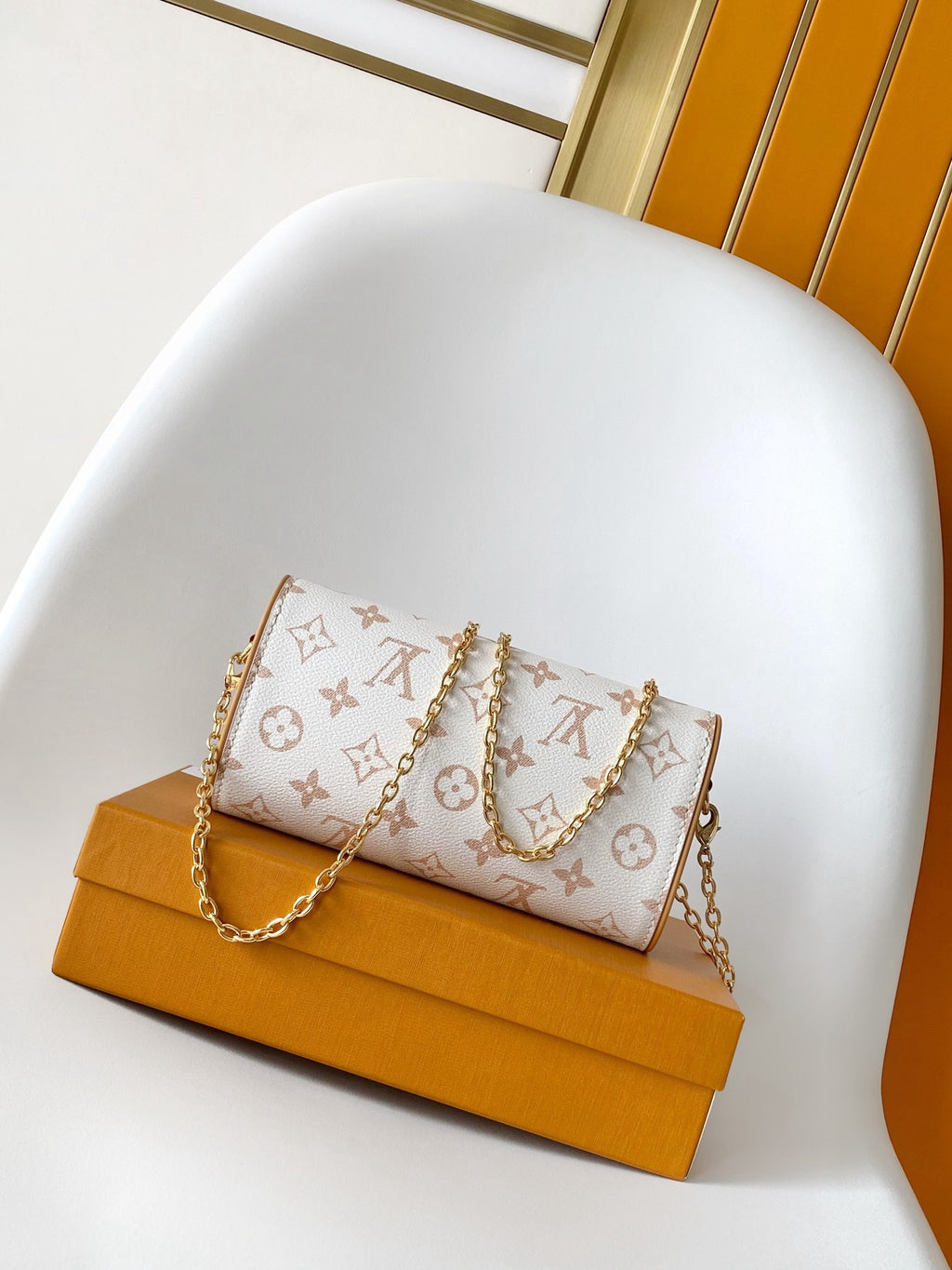 LOUIS VUITTON- LV bag