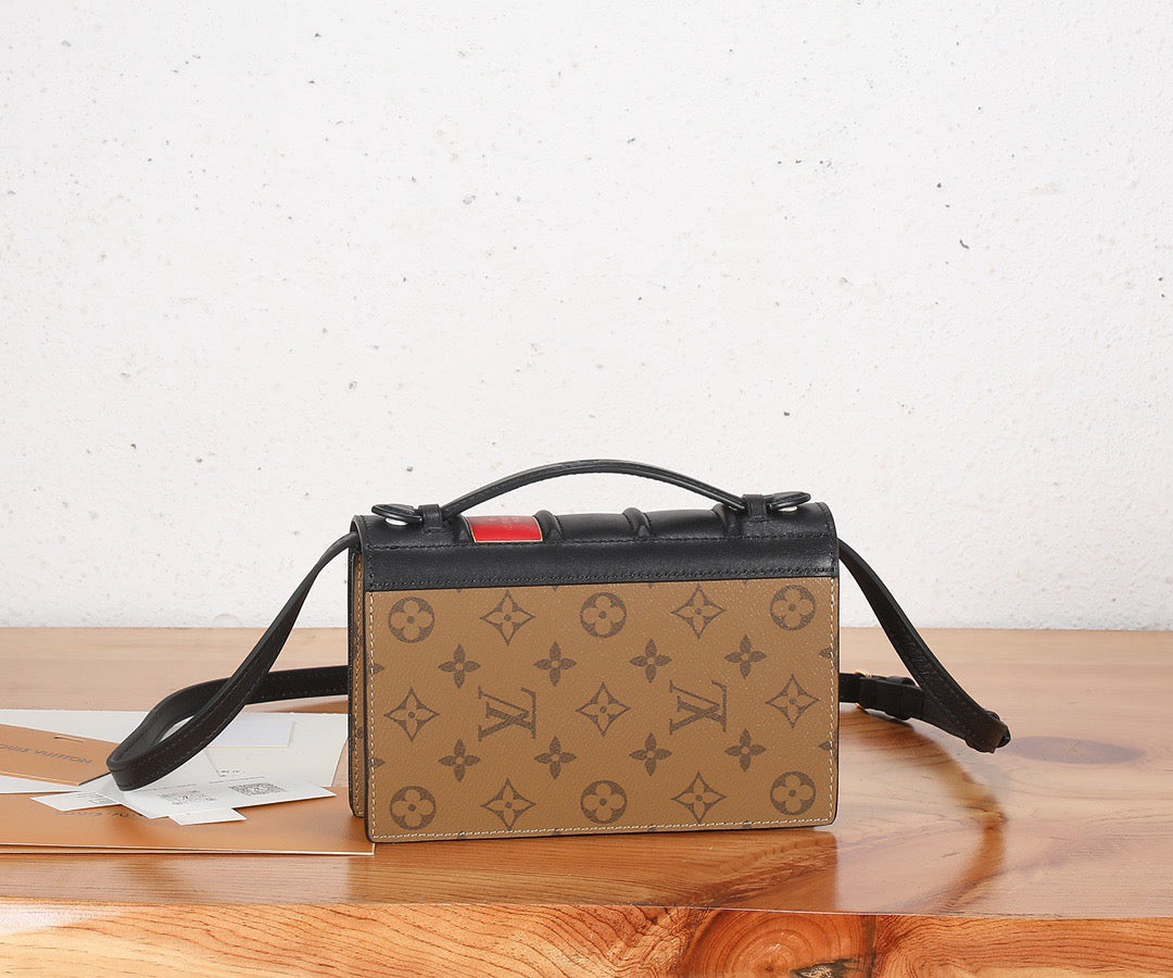 LOUIS VUITTON- LV bag