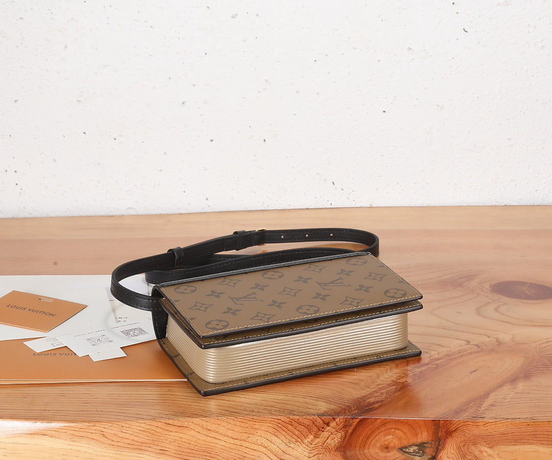 LOUIS VUITTON- LV bag