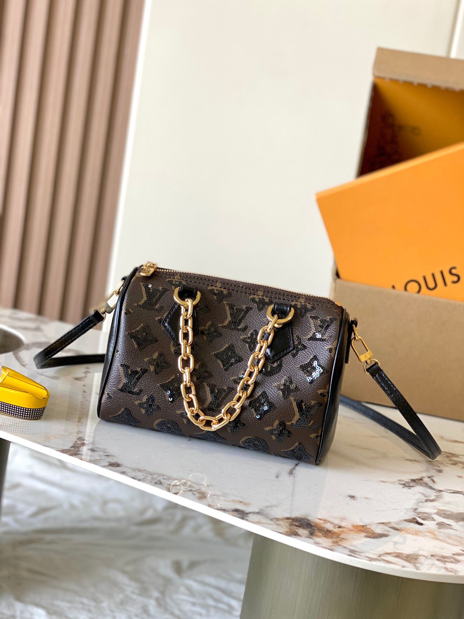 LOUIS VUITTON- LV bag