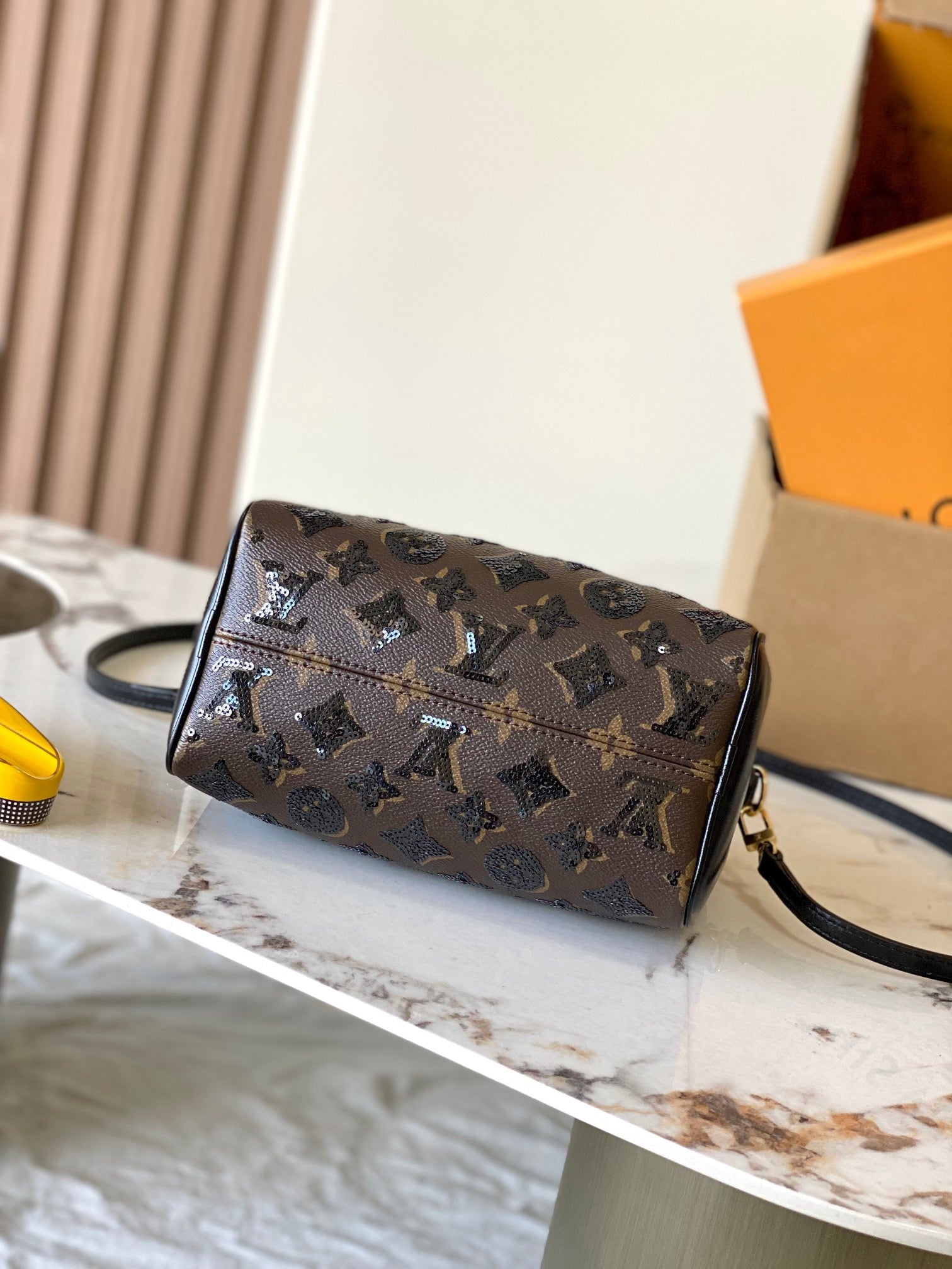 LOUIS VUITTON- LV bag