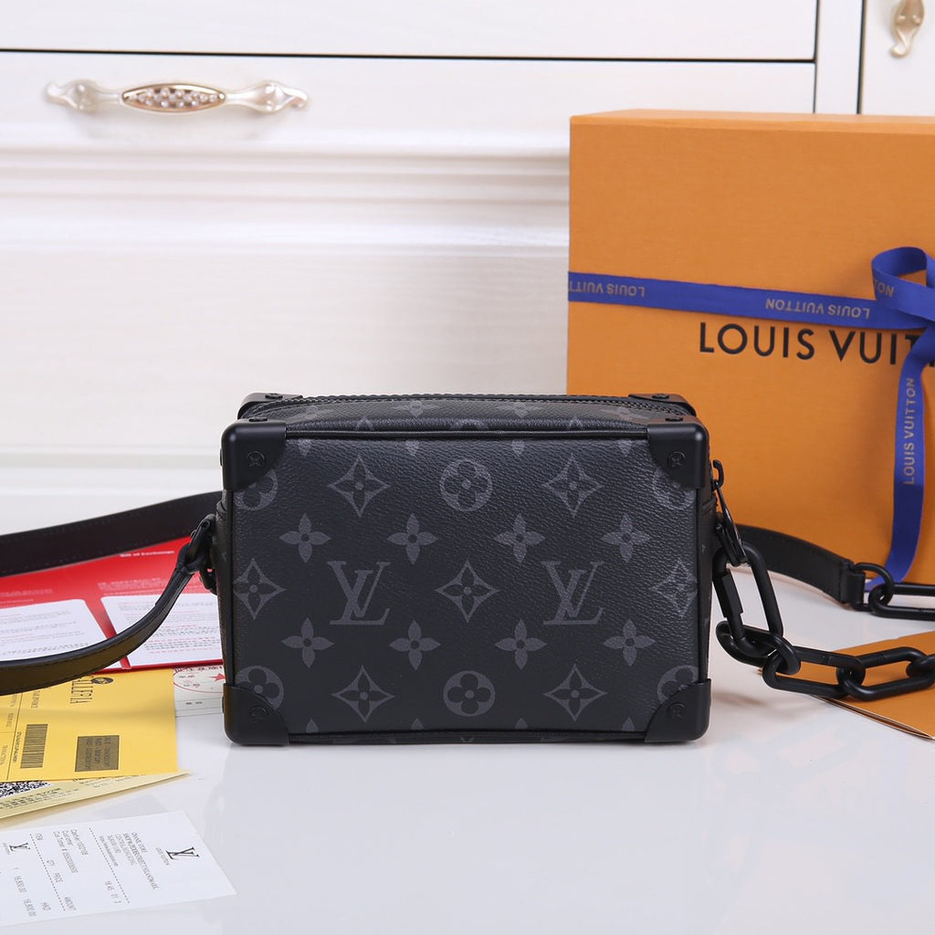 LOUIS VUITTON- LV bag