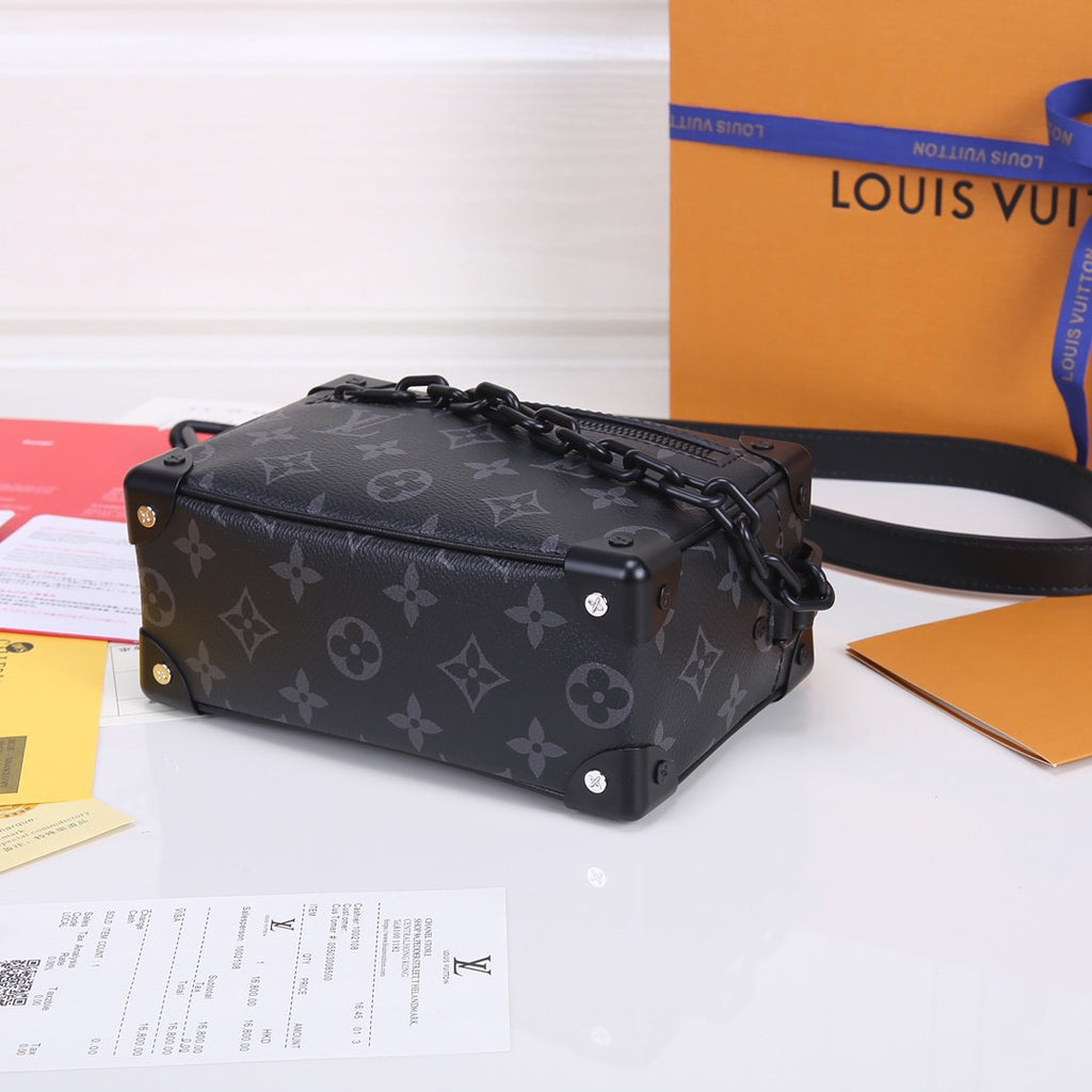 LOUIS VUITTON- LV bag