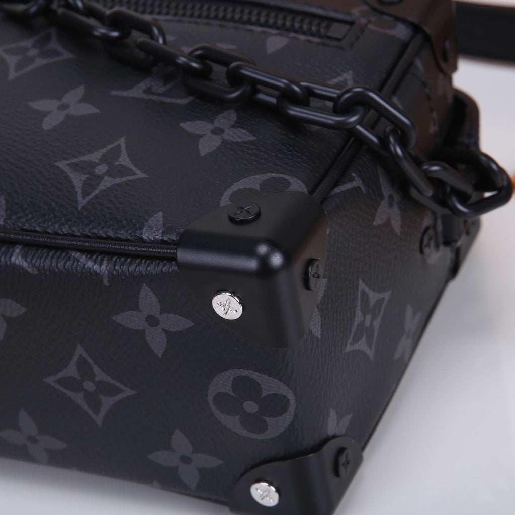 LOUIS VUITTON- LV bag