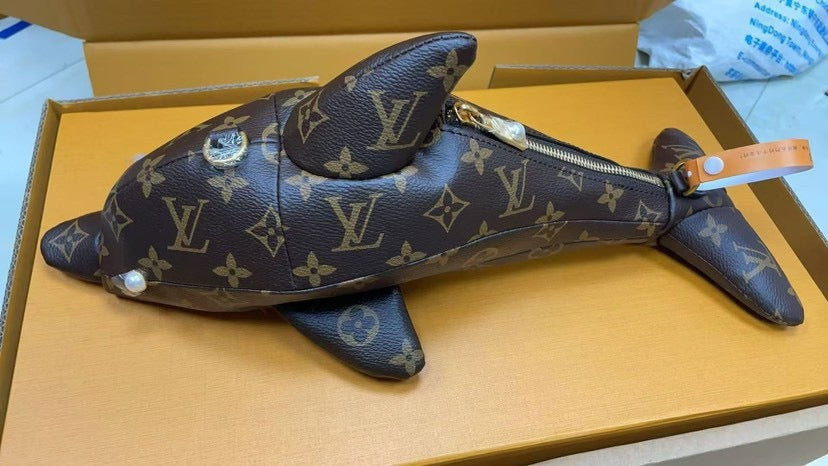 LOUIS VUITTON- LV bag