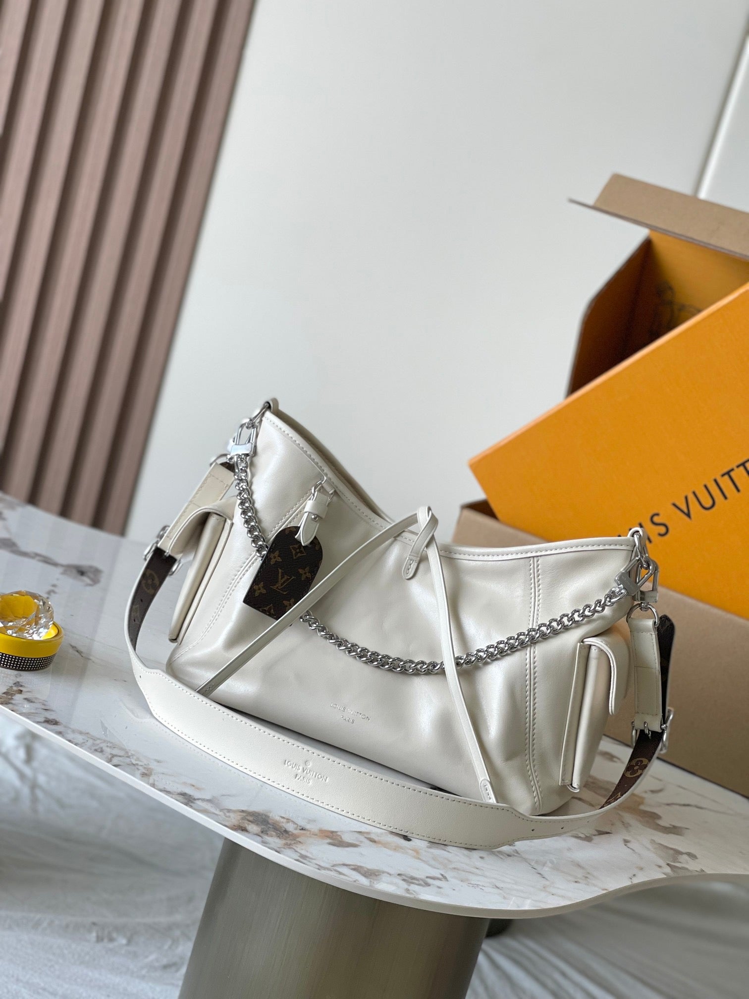 LOUIS VUITTON- LV bag