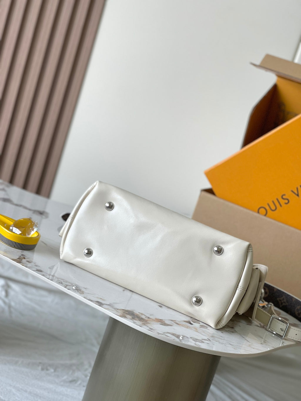 LOUIS VUITTON- LV bag