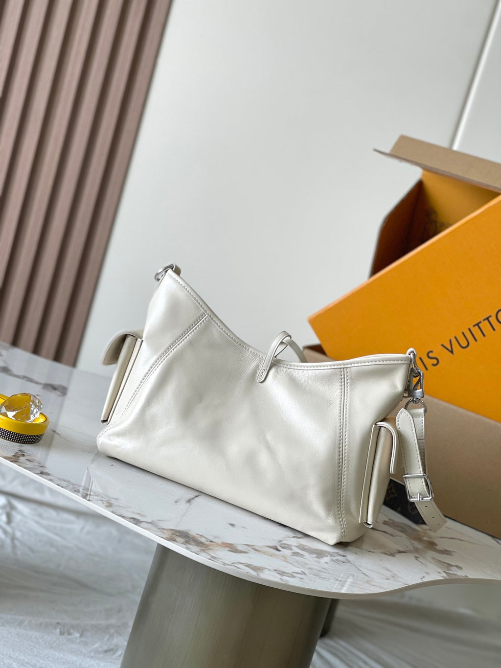 LOUIS VUITTON- LV bag