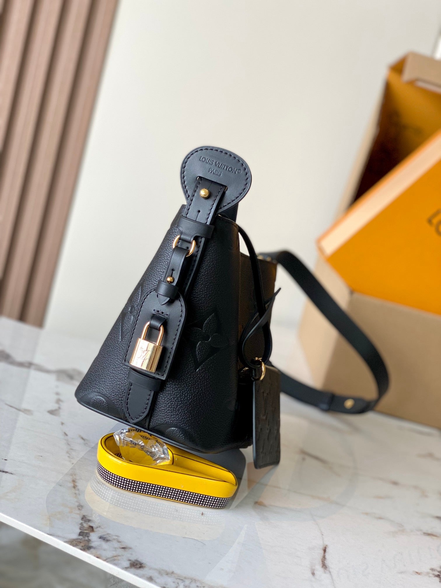 LOUIS VUITTON- LV bag