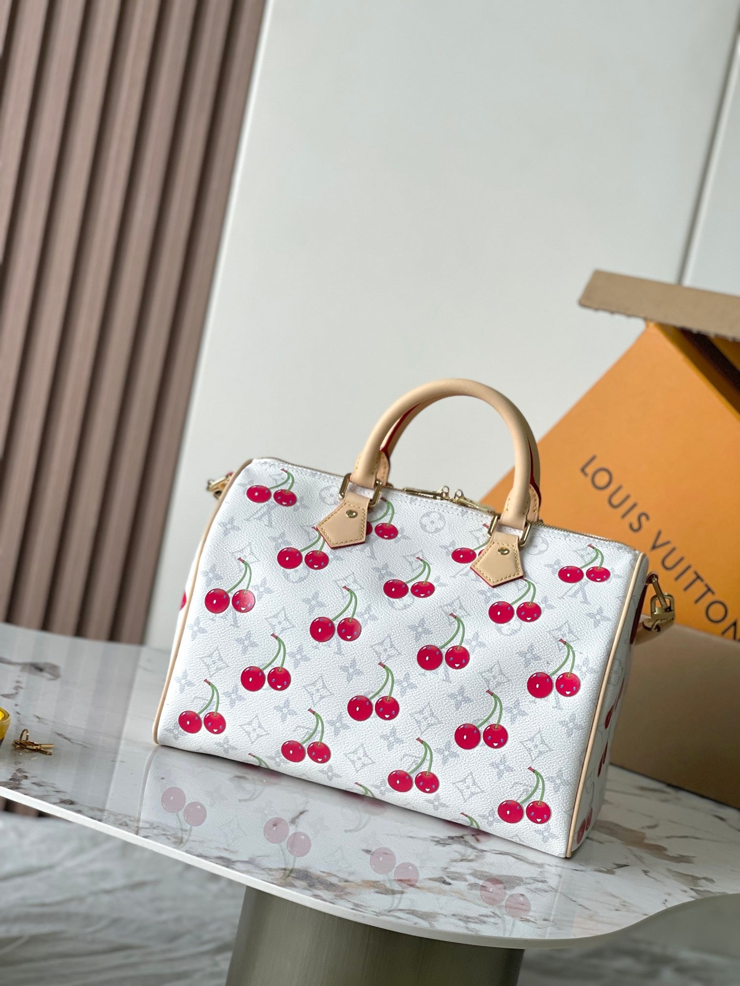 LOUIS VUITTON- LV bag