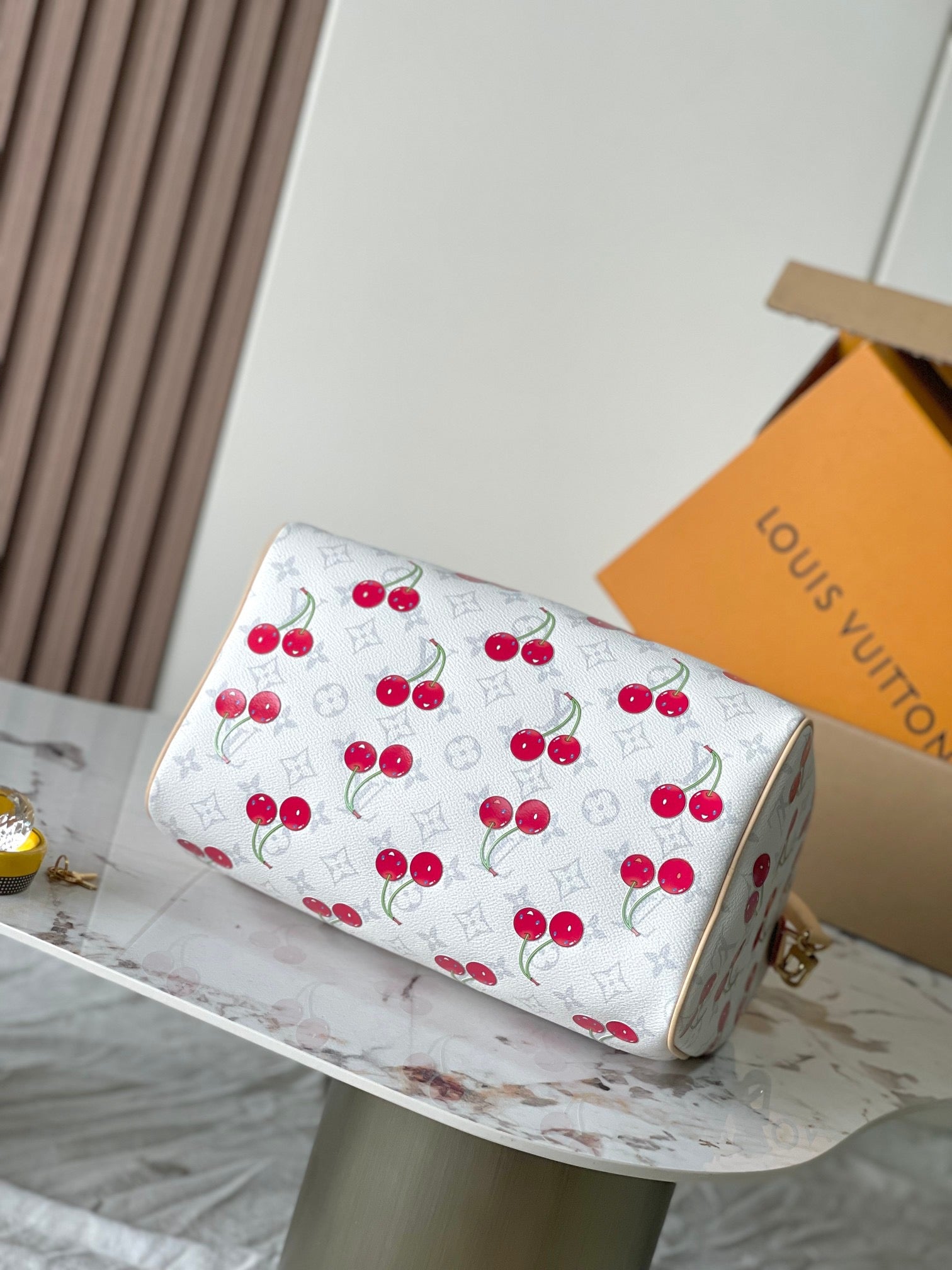 LOUIS VUITTON- LV bag