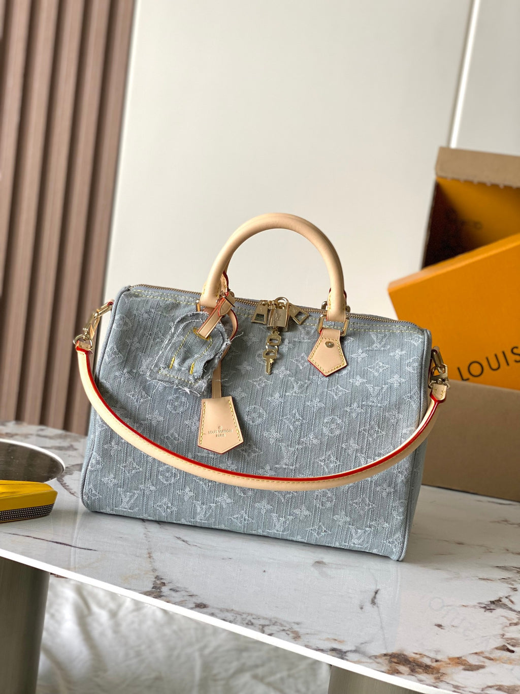LOUIS VUITTON- LV bag