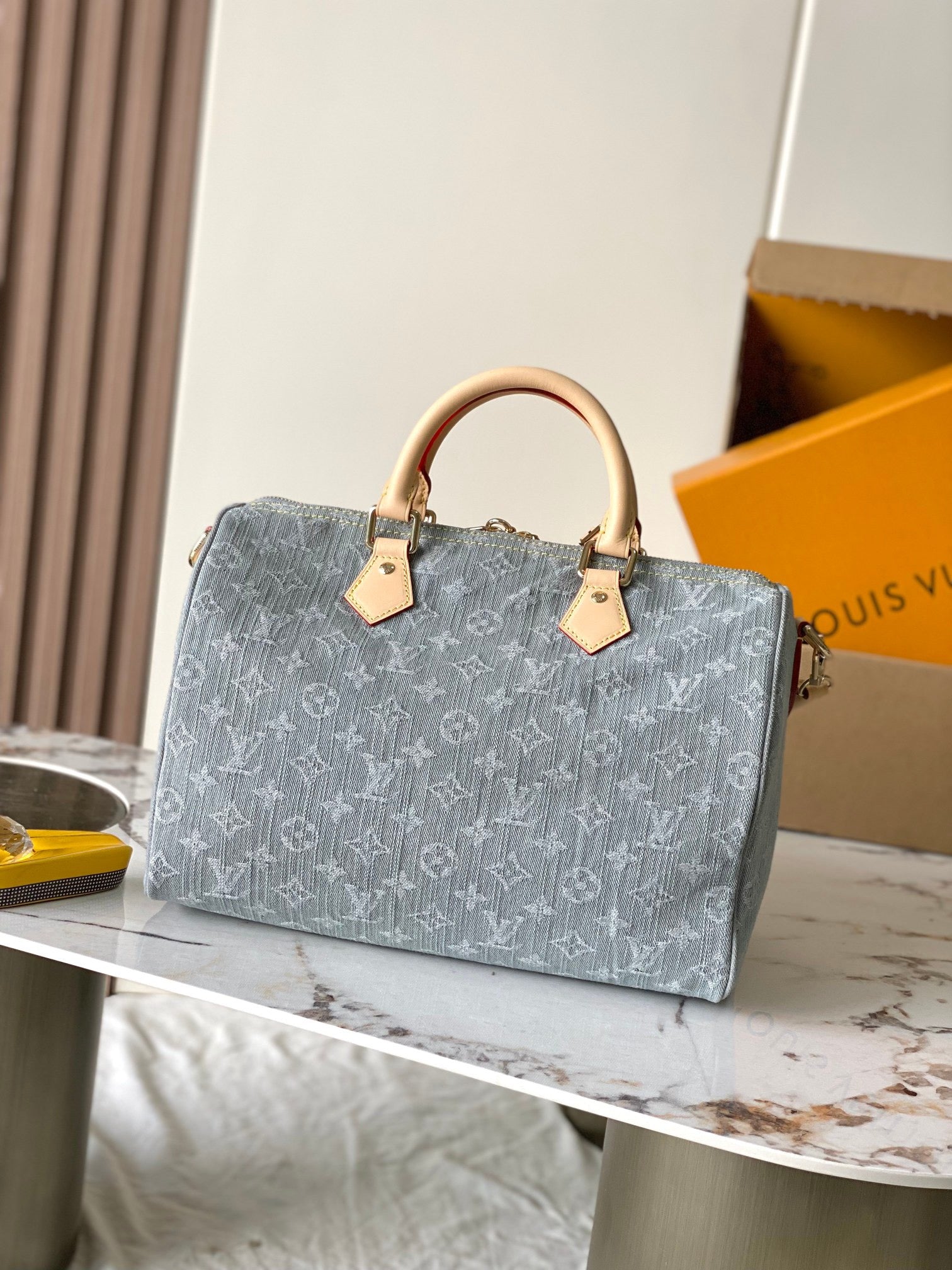 LOUIS VUITTON- LV bag