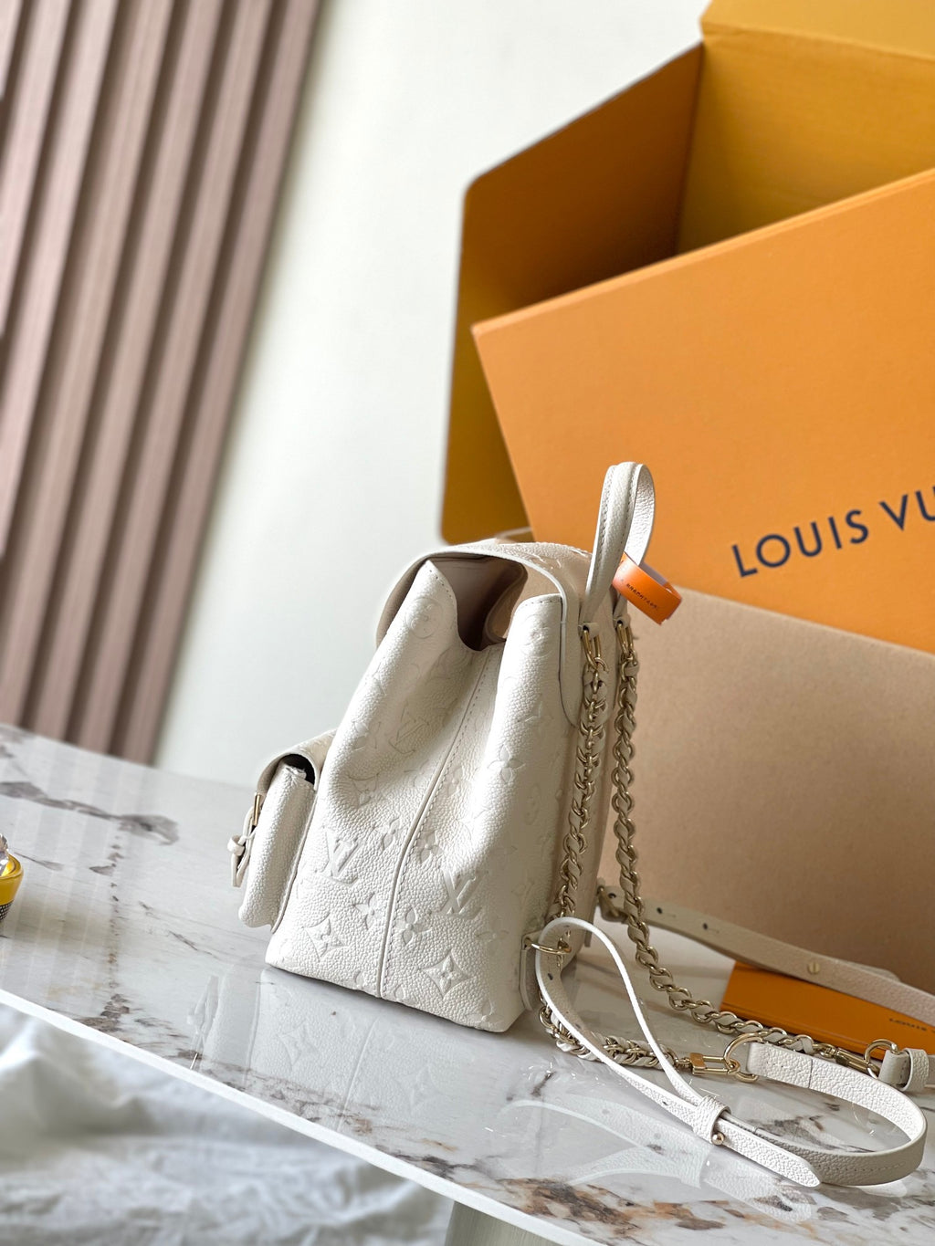 LOUIS VUITTON- LV bag