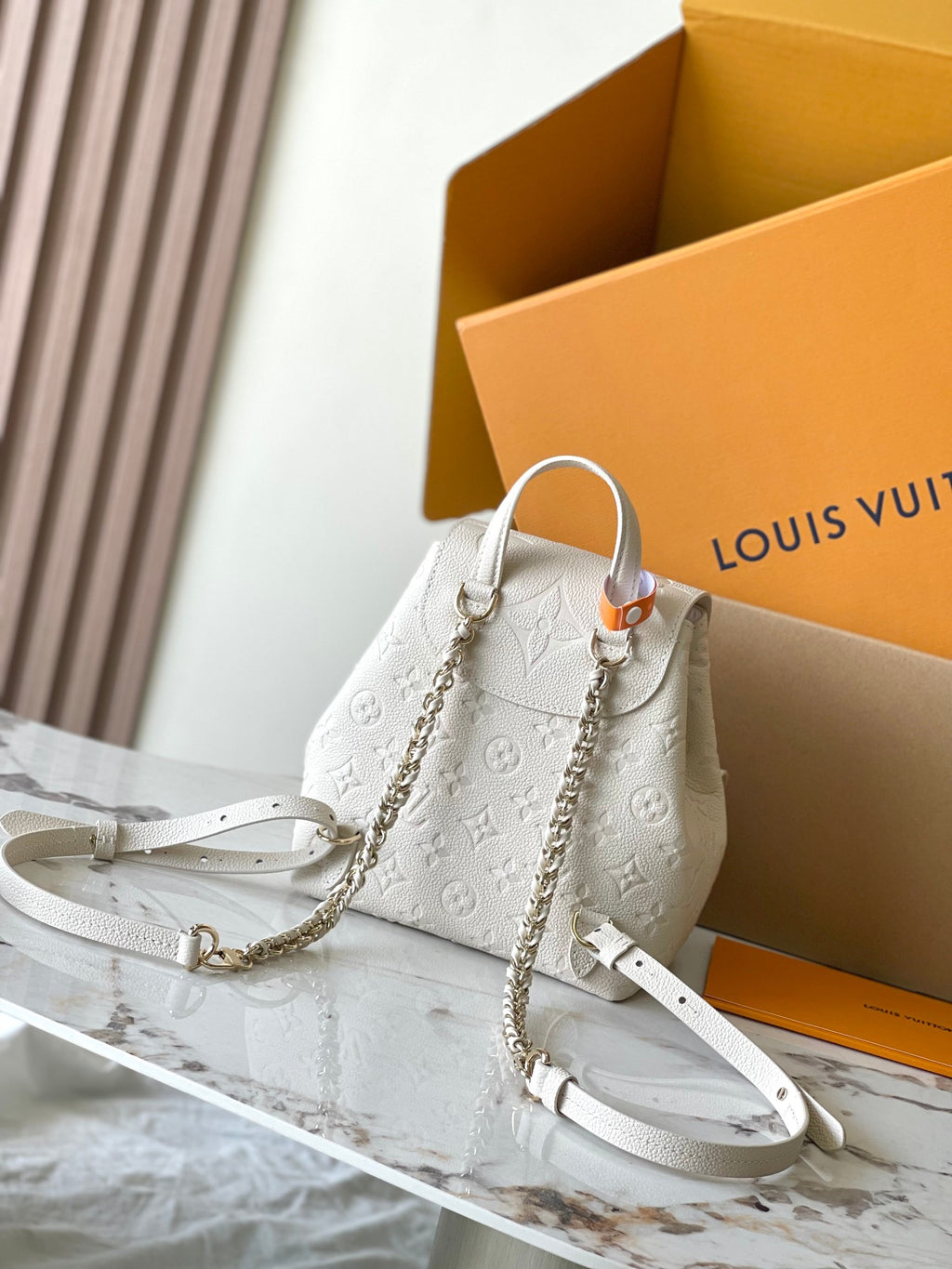 LOUIS VUITTON- LV bag