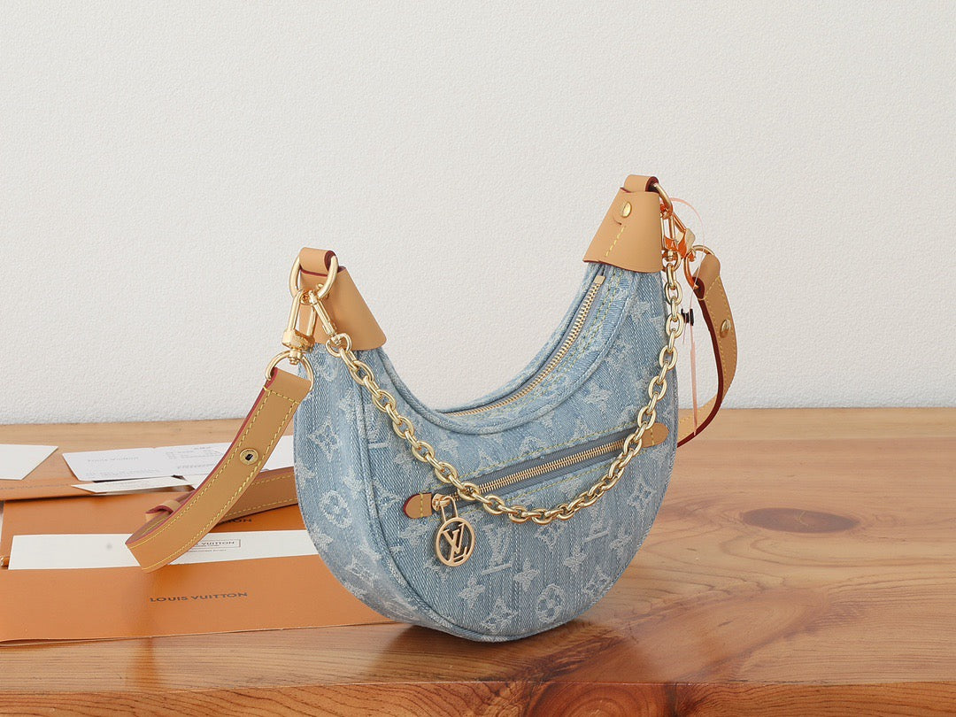 LOUIS VUITTON- LV bag