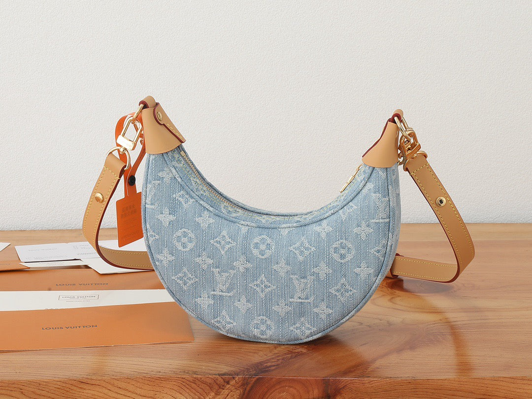 LOUIS VUITTON- LV bag