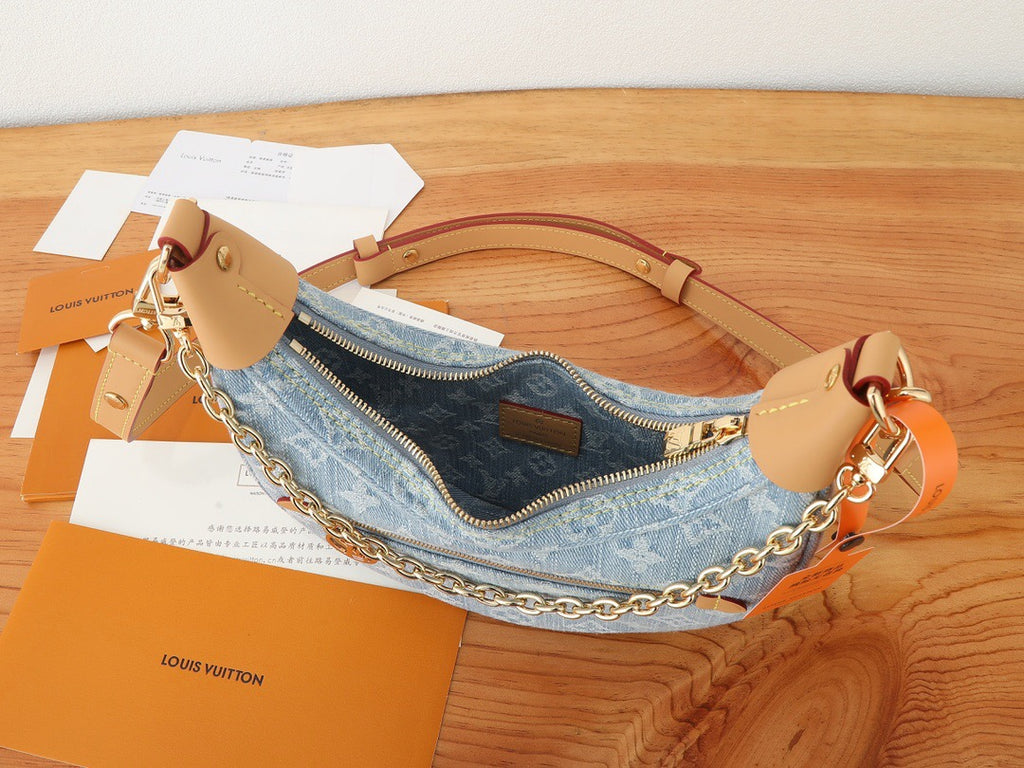 LOUIS VUITTON- LV bag