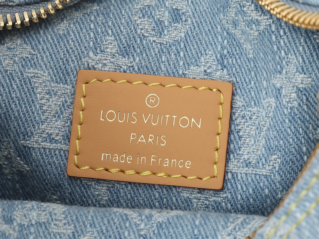 LOUIS VUITTON- LV bag