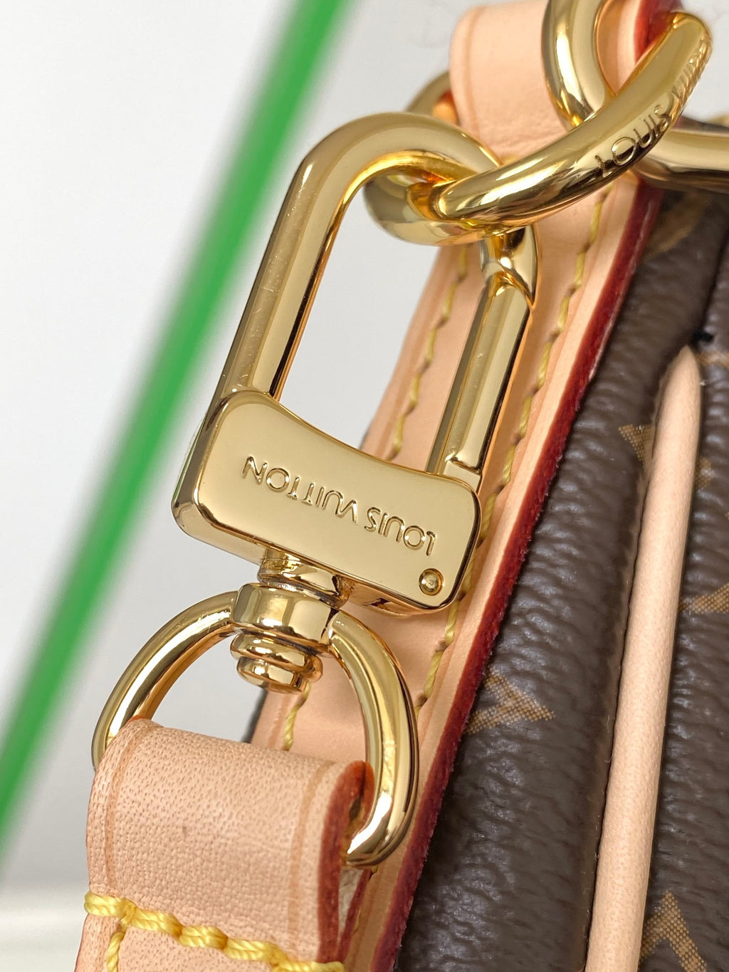 LOUIS VUITTON- LV bag