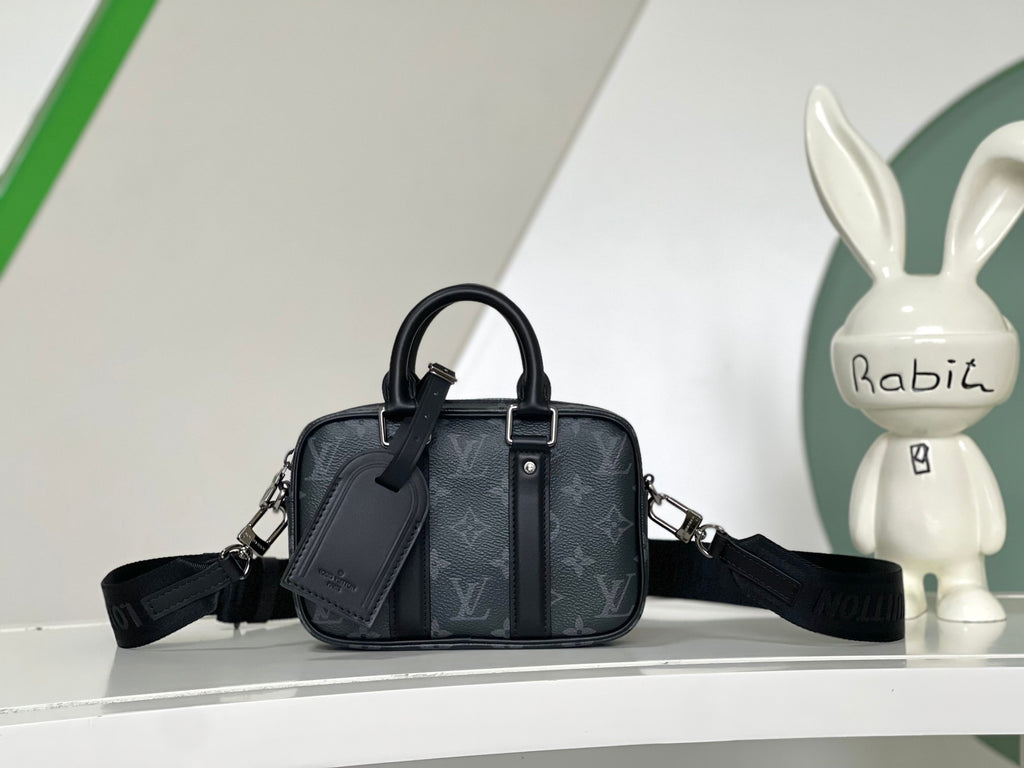 LOUIS VUITTON- LV bag