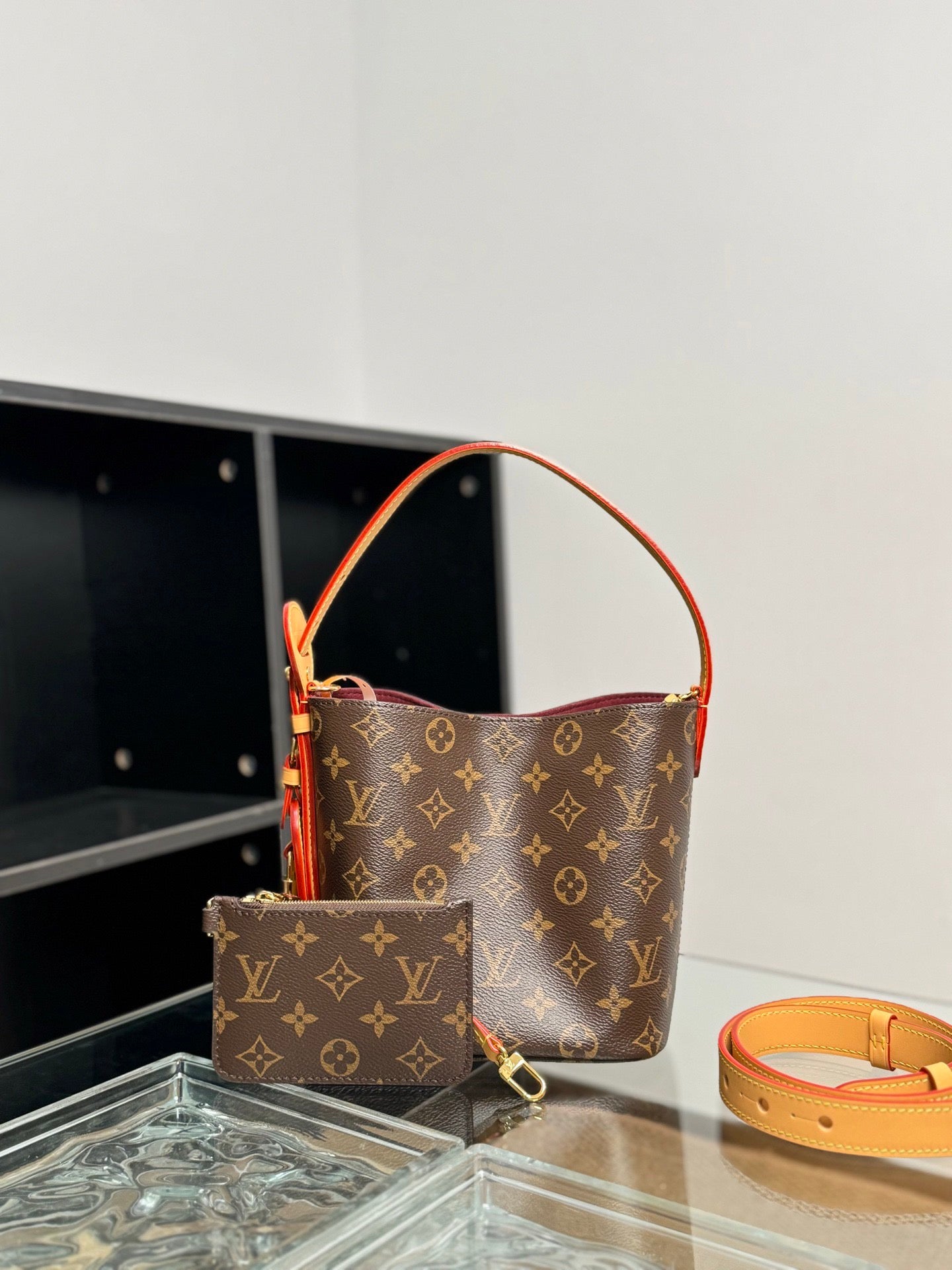 LOUIS VUITTON- LV bag