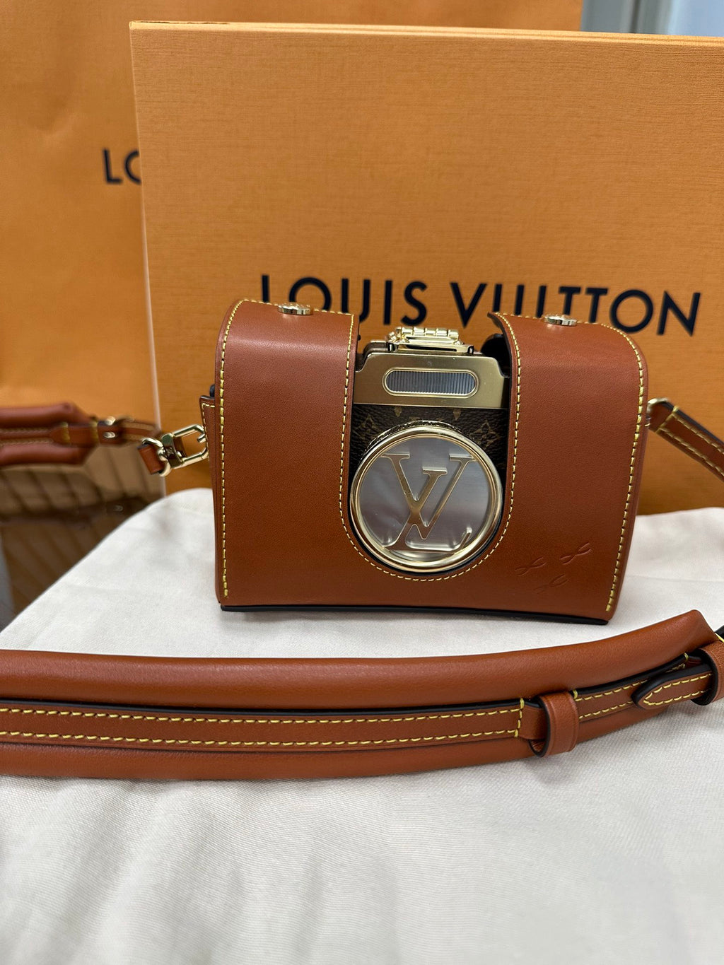 LOUIS VUITTON- LV bag