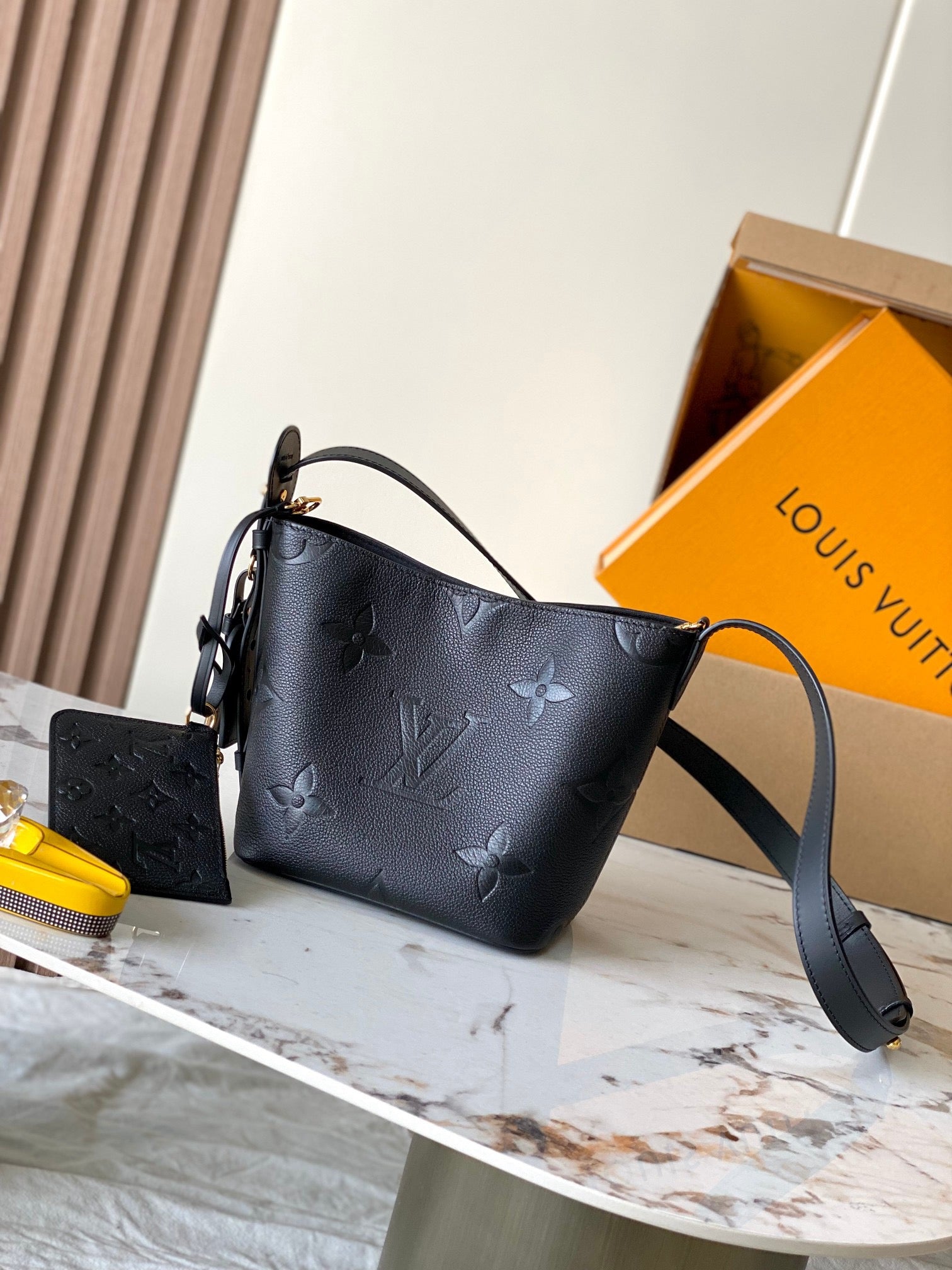 LOUIS VUITTON- LV bag