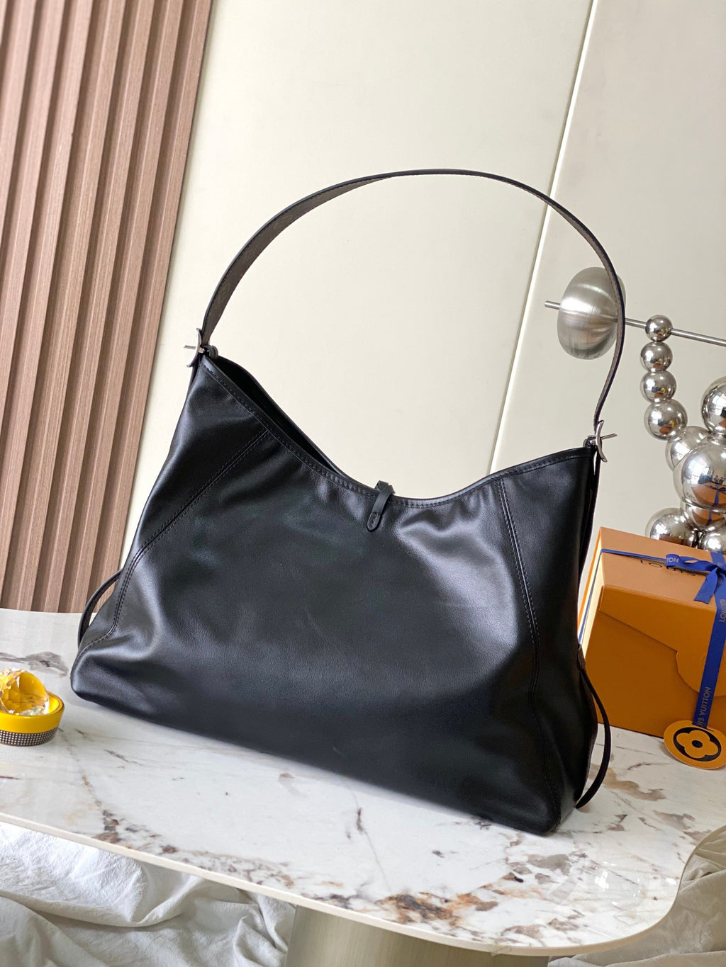 LOUIS VUITTON- LV bag