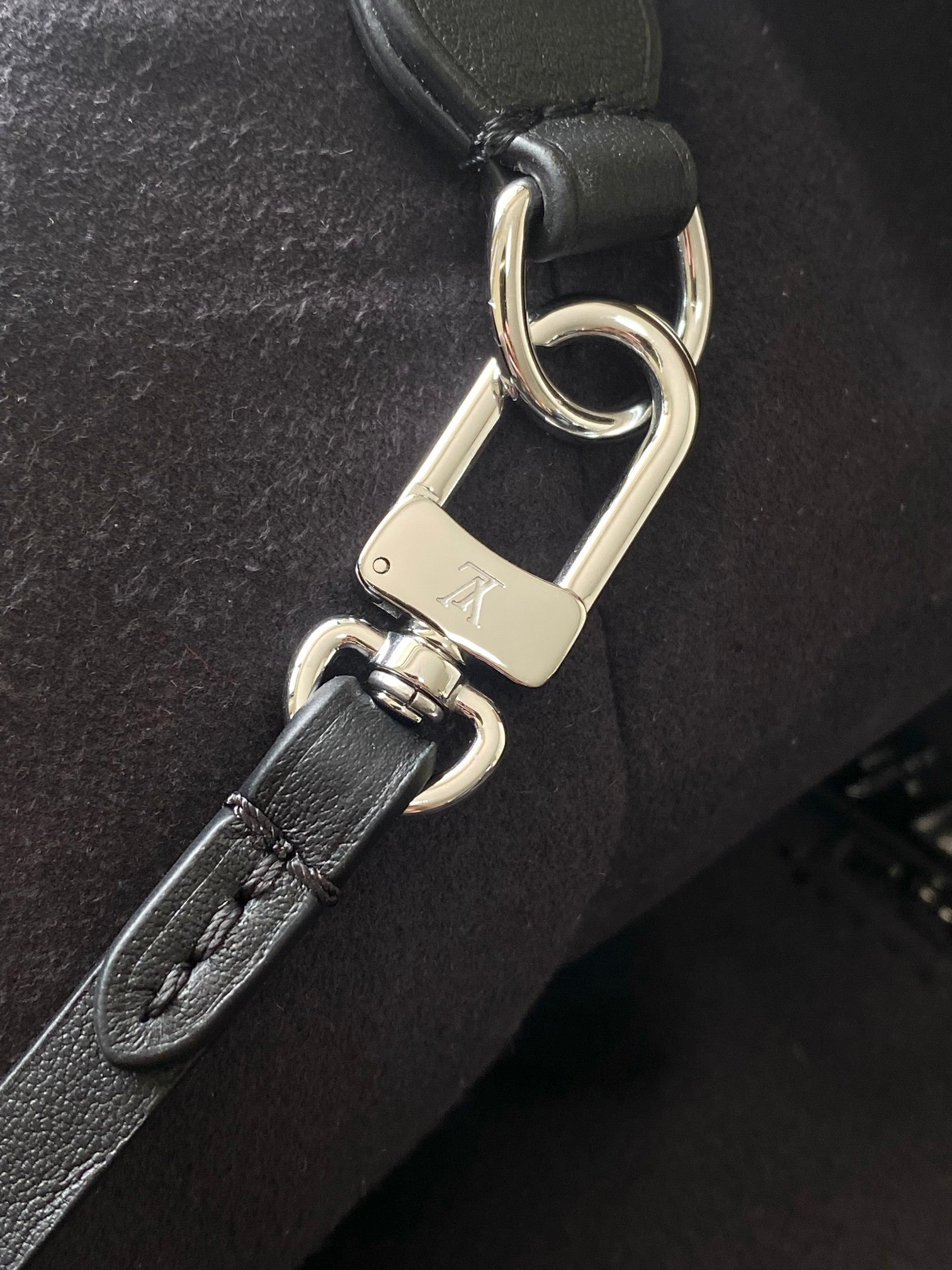 LOUIS VUITTON- LV bag