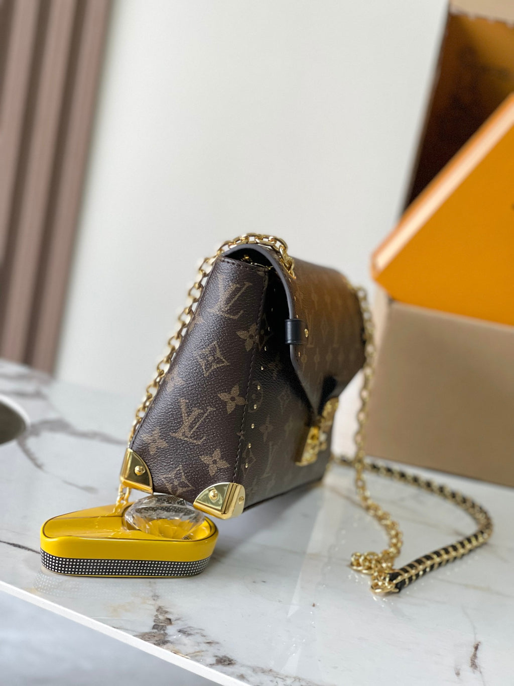 LOUIS VUITTON- LV bag