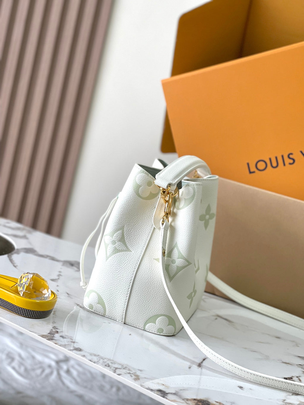 LOUIS VUITTON- LV bag