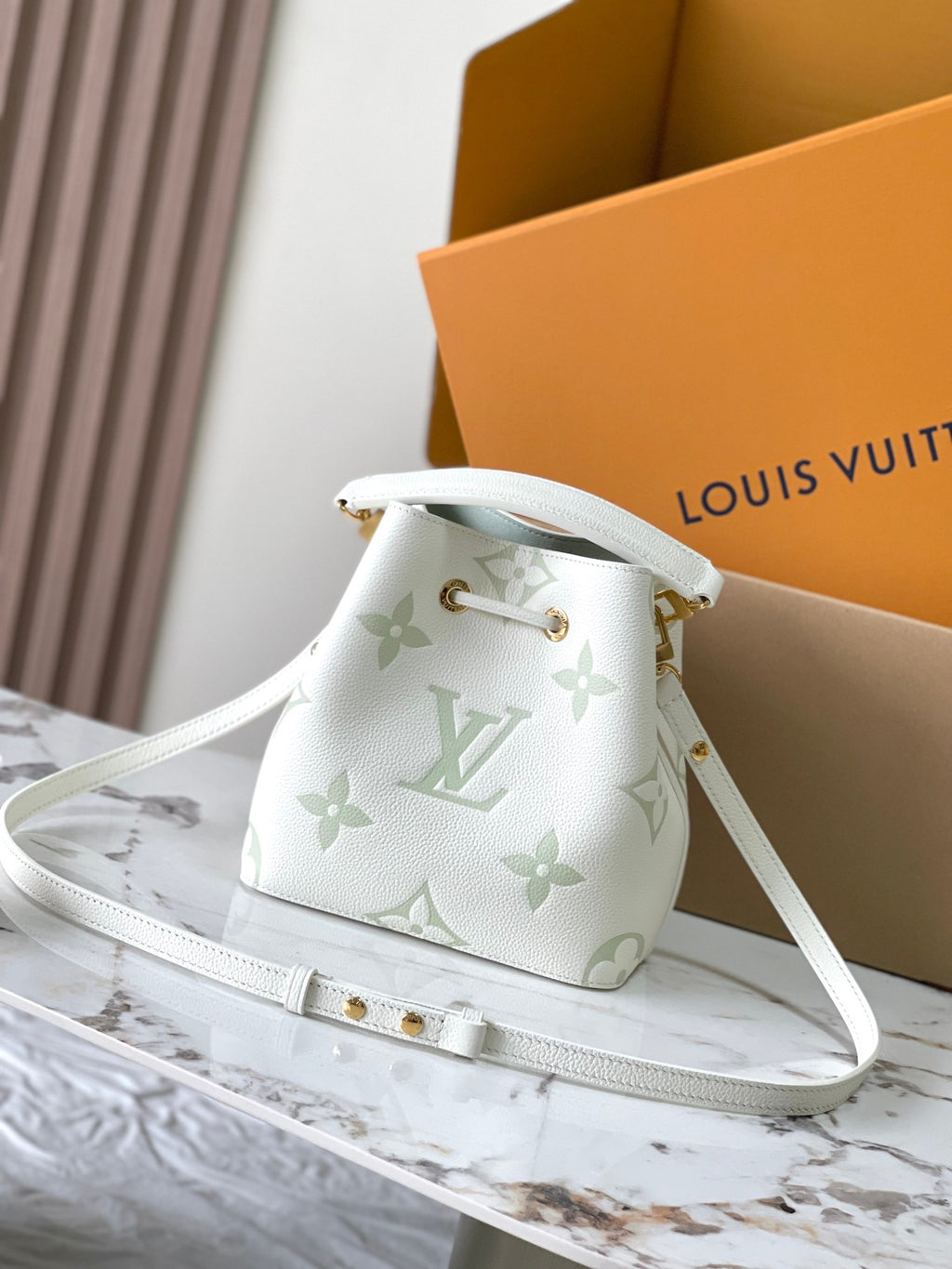LOUIS VUITTON- LV bag