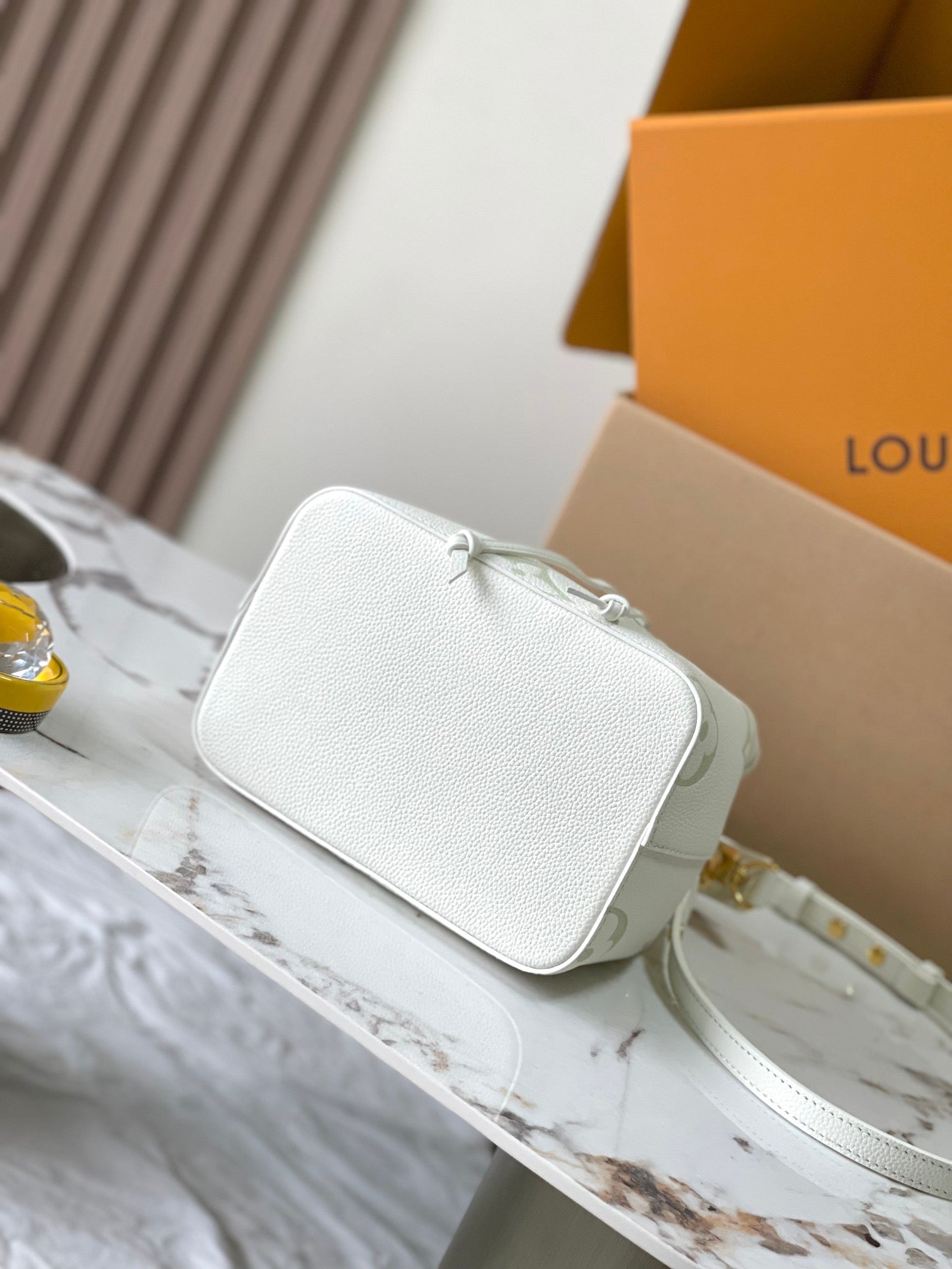 LOUIS VUITTON- LV bag