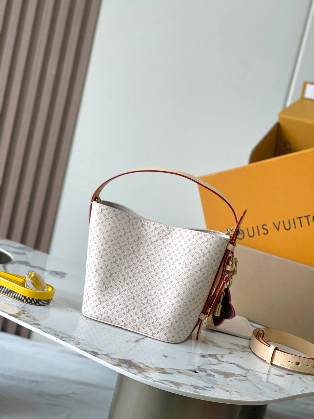 LOUIS VUITTON- LV bag