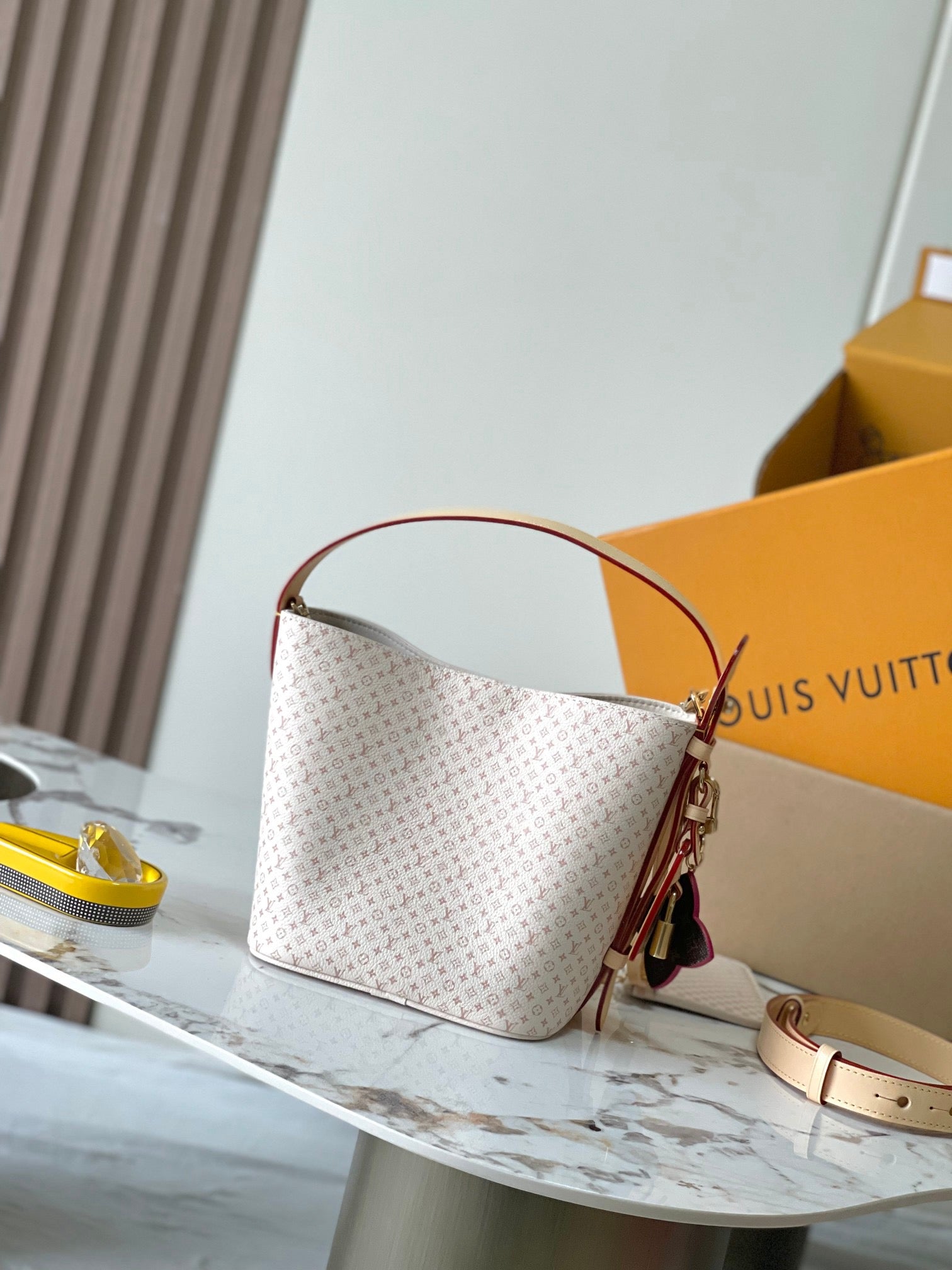 LOUIS VUITTON- LV bag