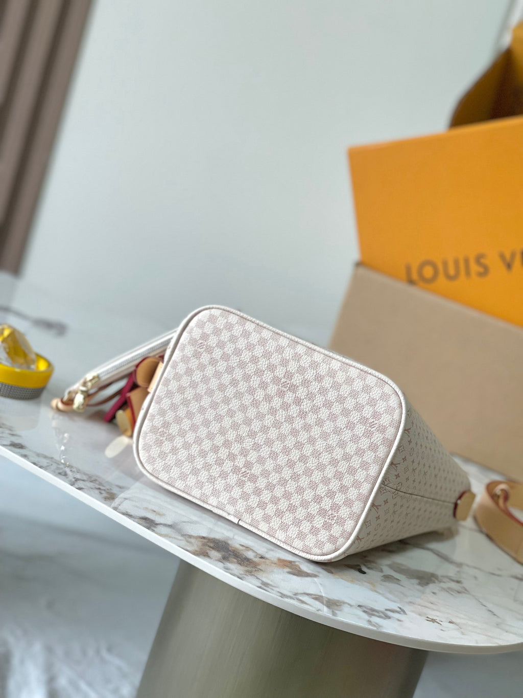 LOUIS VUITTON- LV bag