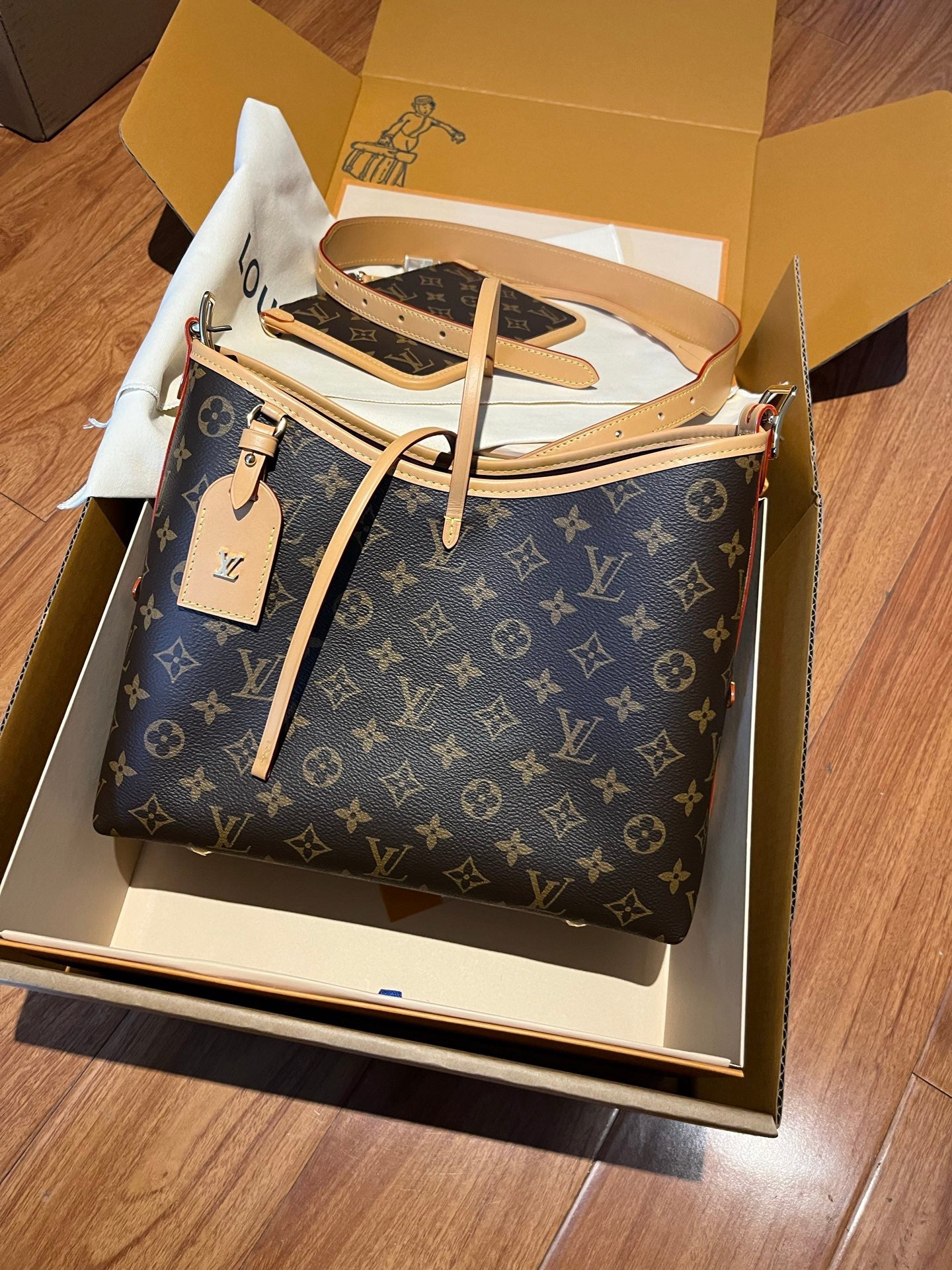 LOUIS VUITTON- LV bag