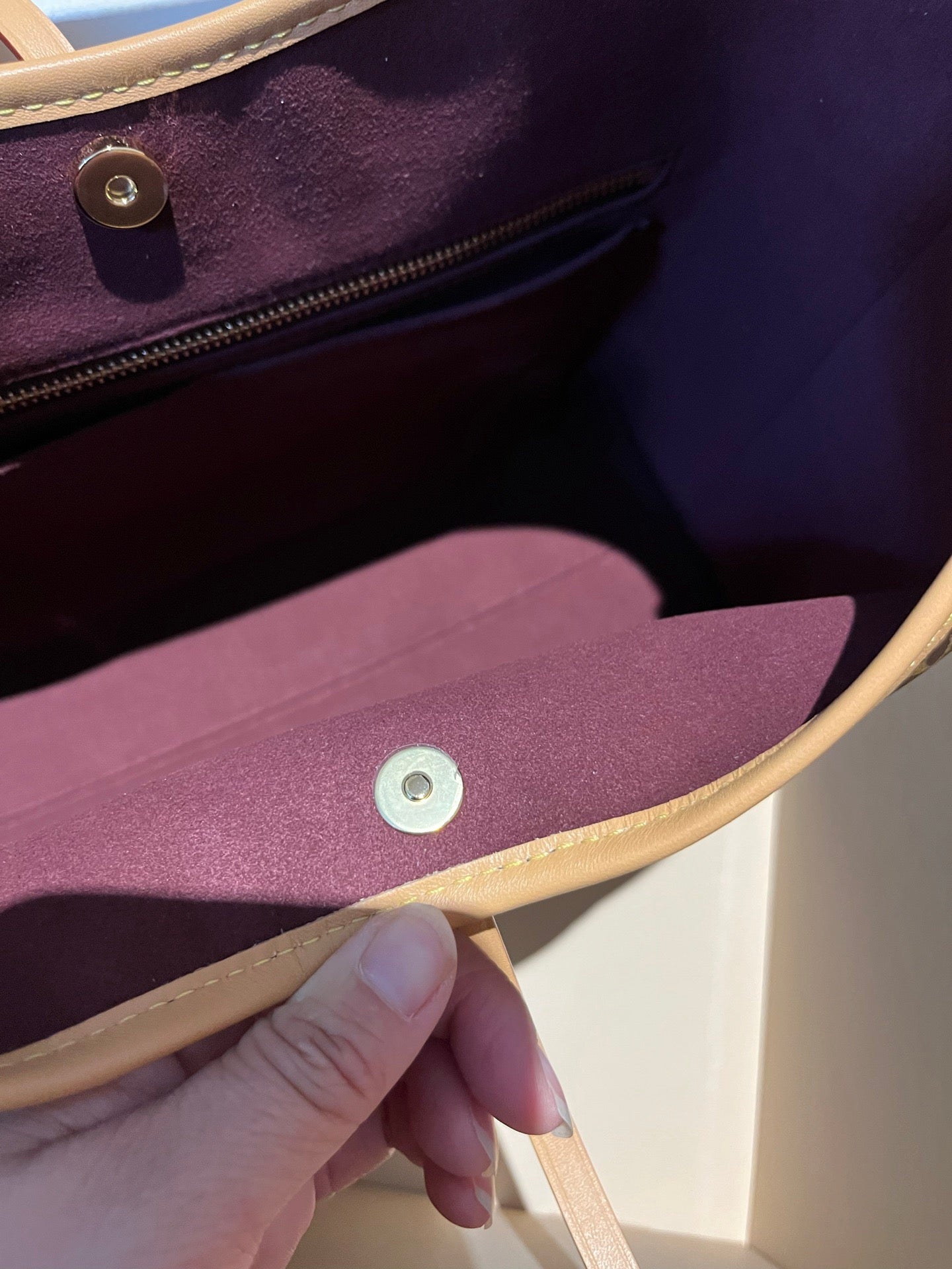 LOUIS VUITTON- LV bag